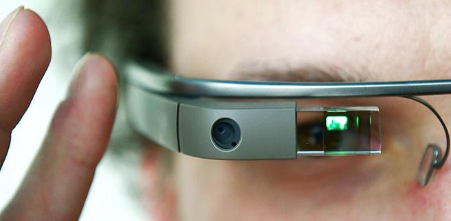 Google Glass e implantología: un mundo de nuevas posibilidades en formación y en planificación